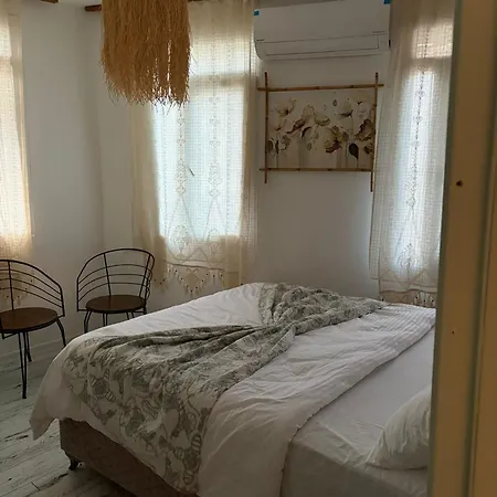 Mono Homestay